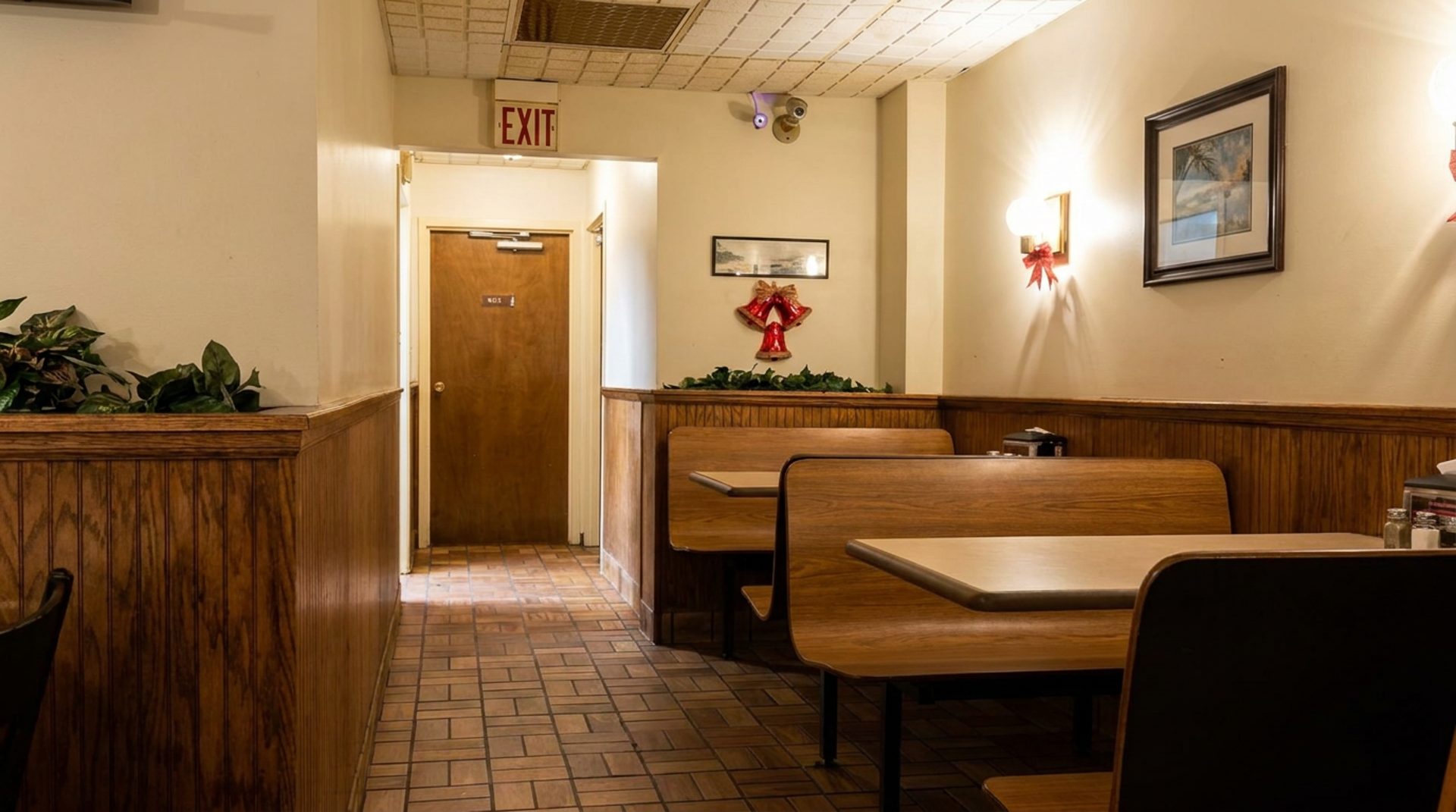 Pizza at two Gallipolis stops